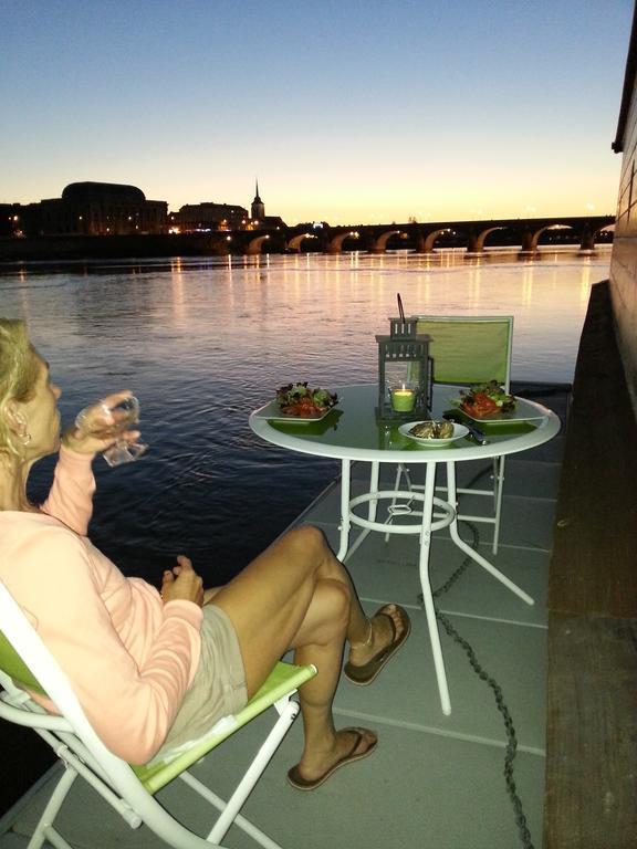 Different Holidays Saumur Esterno foto