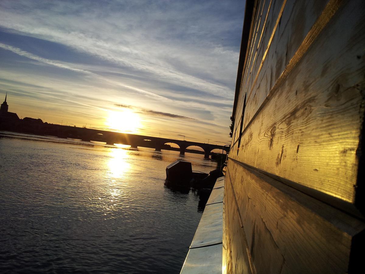 Different Holidays Saumur Esterno foto